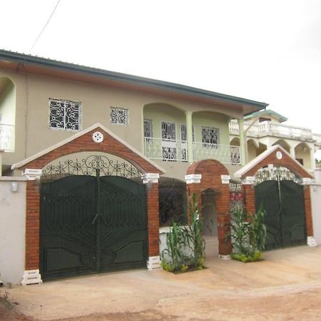 Residence Pascale Bafoussam Exterior photo